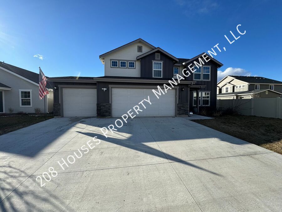 17175 N Thomas Paine Way in Nampa, ID - Building Photo