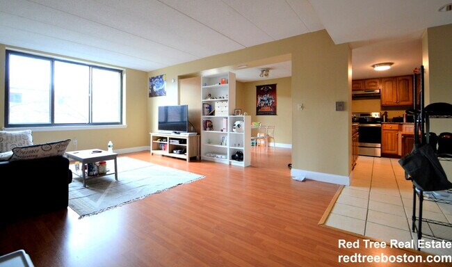 property at 85 Brainerd Rd
