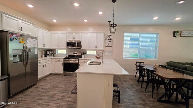 property at 45394 W Norris Rd