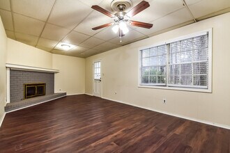 6192 Pine Bluff Ct in Austell, GA - Building Photo - Building Photo