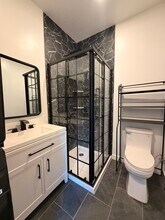22717 Macfarlane Dr in Woodland Hills, CA - Building Photo - Building Photo