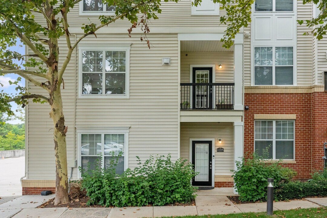 11335 Aristotle Dr in Fairfax, VA - Building Photo