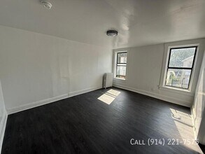 160 Palisade Ave in Yonkers, NY - Building Photo - Building Photo