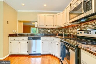 30 Old Forge Ct in Sparks Glencoe, MD - Building Photo - Building Photo