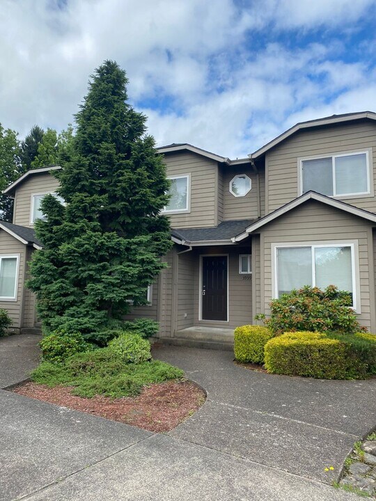 3937 NE 149th Ave in Portland, OR - Building Photo