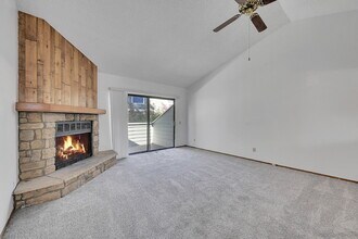 4154 S Richfield Way in Aurora, CO - Building Photo - Building Photo