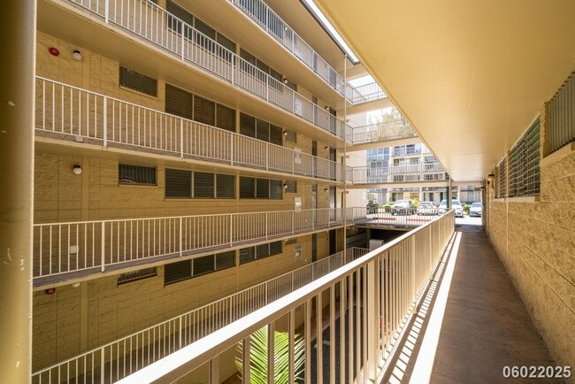 95-2051-2051 Waikalani Pl in Mililani, HI - Building Photo - Building Photo
