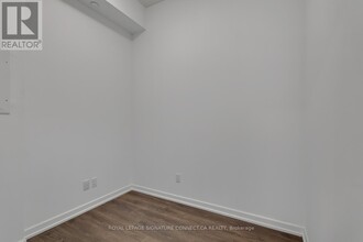 32-3032 Forest Manor Rd in Toronto, ON - Building Photo - Building Photo