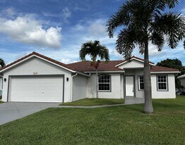 519 NW Ember Way in Jensen Beach, FL - Building Photo