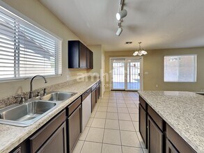 5895 E Tercel Dr in Tucson, AZ - Foto de edificio - Building Photo