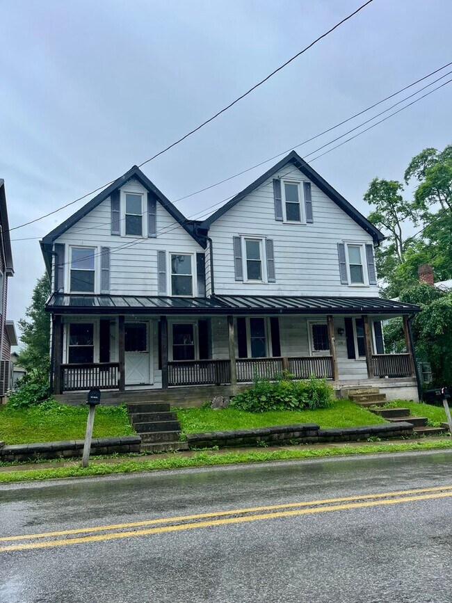 380 Walnut St in Howard, PA - Building Photo - Building Photo
