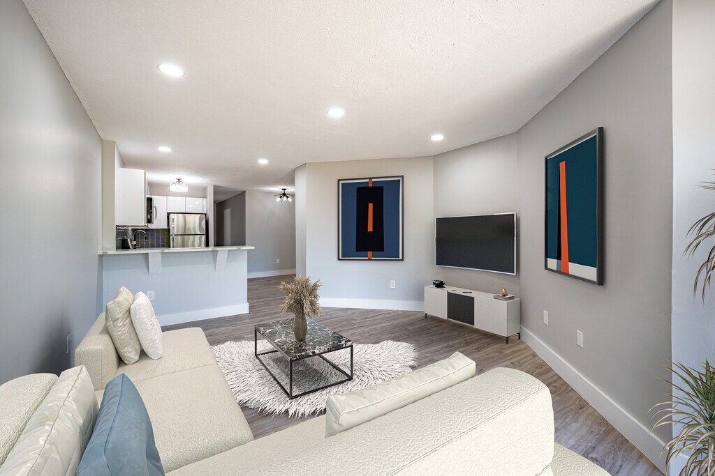 Whitewood Pond Apartments North Haven, CT Apartments