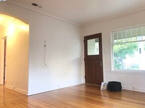 466 Ruthven Ave in Palo Alto, CA - Building Photo - Building Photo