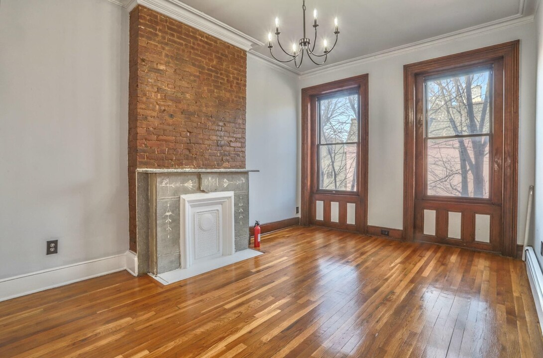 291 8th St-Unit -3W in Jersey City, NJ - Building Photo