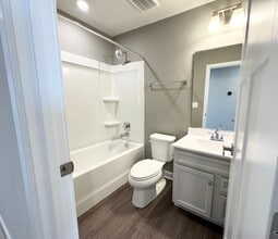 106 Mizzen Wy in Elizabeth City, NC - Building Photo - Building Photo