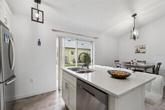 2409 Lincolnshire Ct in Kissimmee, FL - Building Photo - Building Photo