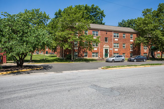 Woodland Springs in District Heights, MD - Building Photo - Building Photo