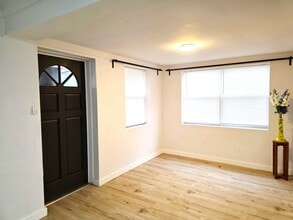 1818 10th Ave in Vero Beach, FL - Building Photo - Building Photo