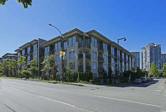 The Brookland in Surrey, BC - Building Photo - Building Photo