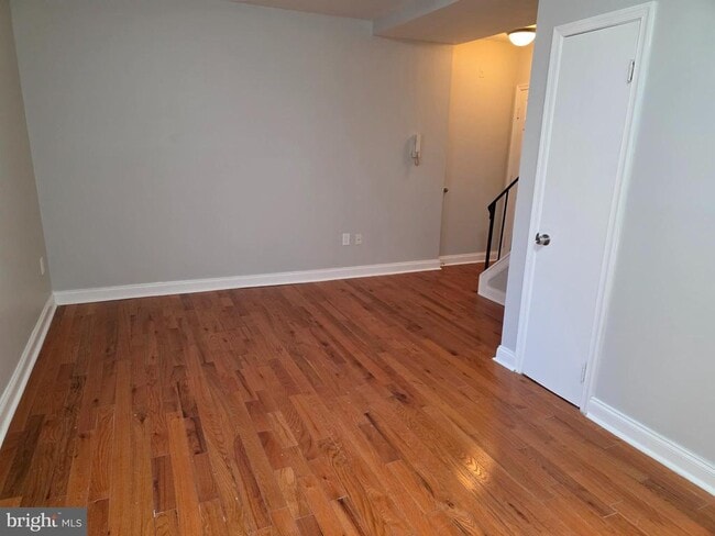 307 Arch St in Philadelphia, PA - Building Photo - Building Photo