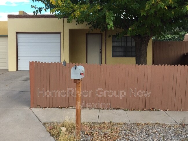 property at 516 Dorado Pl SE