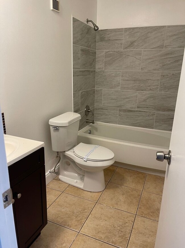 10111 Berry Field Ct in Orlando, FL - Building Photo - Building Photo