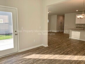 3116 Lake Barkley Way in Fuquay Varina, NC - Building Photo - Building Photo
