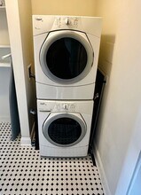 1841 Edgeland Ave in Louisville, KY - Building Photo - Building Photo