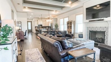 1633 E Hatton St in Pensacola, FL - Building Photo - Building Photo