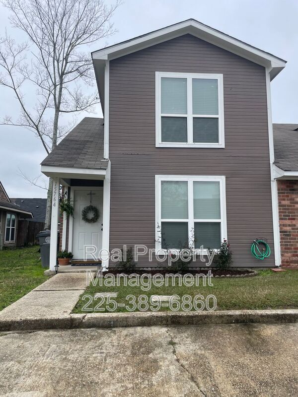 property at 15764 Riverdale Ave E