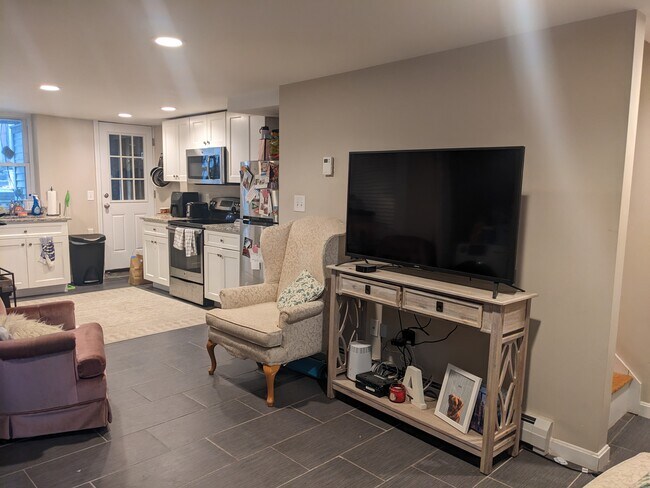 768 E 6th St, Unit 1