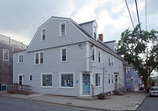 18 Market St in Newburyport, MA - Building Photo - Building Photo