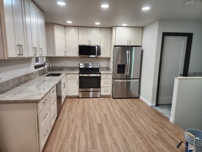 756 Awalau Rd in Haiku, HI - Building Photo - Building Photo