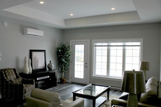 8 Tanglewood Cl in Fredericton, NB - Building Photo - Building Photo