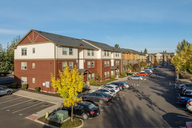 Riverbend Apartments in Albany, OR - Building Photo - Building Photo