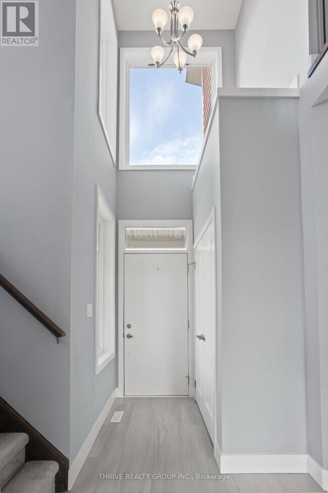 300 Edgevalley Rd in London, ON - Building Photo - Building Photo