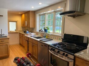 2 Quechee Rd in Hartland, VT - Building Photo - Building Photo