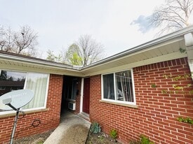 Campbell Apartments in Ypsilanti, MI - Building Photo