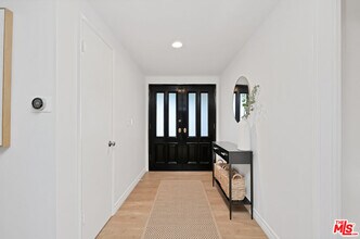 23027 Gainford St in Los Angeles, CA - Building Photo - Building Photo