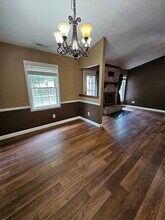 218 Foxwood Ct in Jacksonville, NC - Building Photo - Building Photo