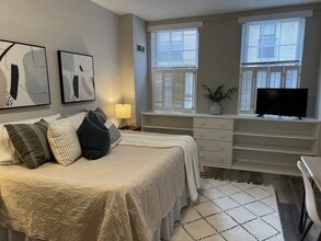18 E Hamilton St, Unit 2 in Baltimore, MD - Foto de edificio - Building Photo