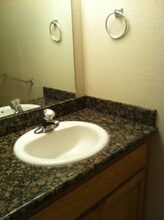 243 F St in Los Banos, CA - Building Photo - Building Photo