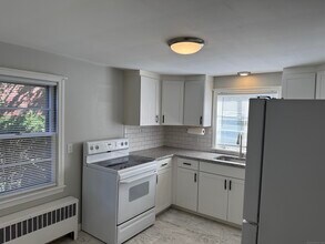 25 Reynolds St in Killingly, CT - Building Photo - Building Photo