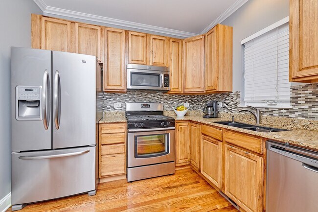 3244 N Kilbourn Ave in Chicago, IL - Building Photo - Building Photo