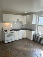 6 Auburn Ave, Unit 1st floor in Somerville, MA - Foto de edificio - Building Photo