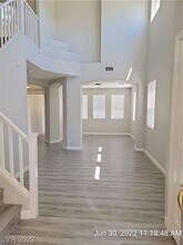 9712 Floweret Ave in Las Vegas, NV - Building Photo - Building Photo