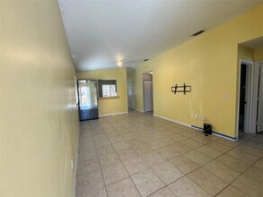 7921 NW 6th St in Pembroke Pines, FL - Building Photo - Building Photo