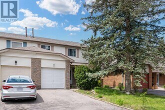 18 Goodfellow St in Whitby, ON - Building Photo - Building Photo