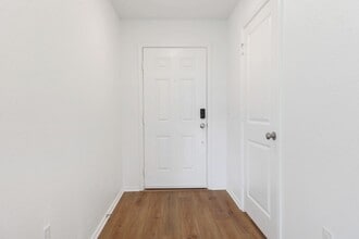 7212 Sparkling Light Dr in Austin, TX - Building Photo - Building Photo