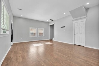 1518 Howard St in Indianapolis, IN - Building Photo - Building Photo